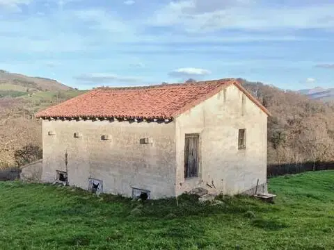 Casa rústica en Escobedo de Villafufre