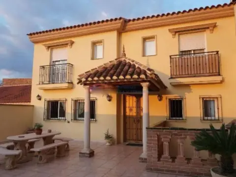 Chalet en Núcleo Urbano