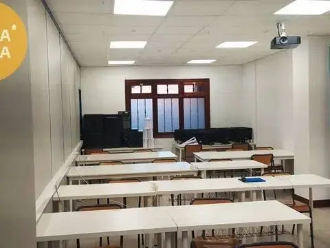 Local comercial en Areeta