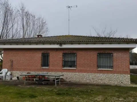 Chalet en calle Camino Pozuelo, 21