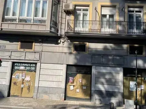 Local comercial en Plaza Camachos