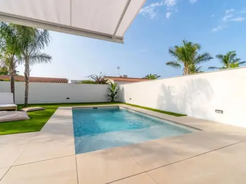 Casa en Carrer d'Edmund Halley