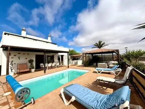 Chalet en La Oliva