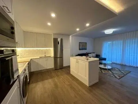 Piso en calle Urbanizacion Nva Andalucia Casano, 1