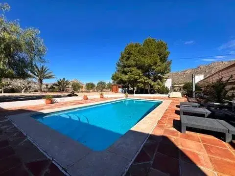 Chalet en Blanca