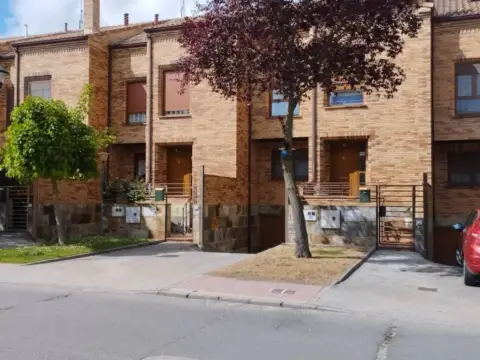 Chalet en Medina del Campo