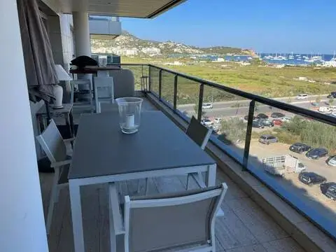 Piso en calle Avenida 8 D'agost, 22