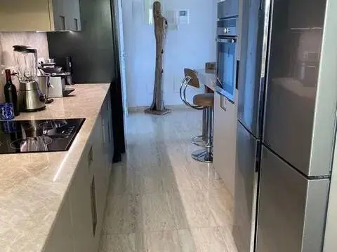 Piso en calle Avenida 8 D'agost, 22