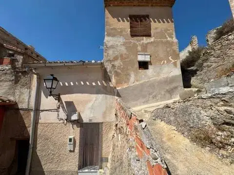 Casa rústica en calle de Rafael Molina