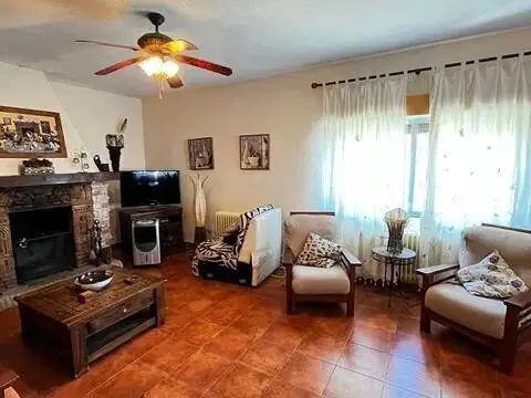Chalet en Área Rural-Valverde-Las Casas