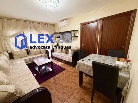 Piso en La Salut-Lloreda-Sistrells