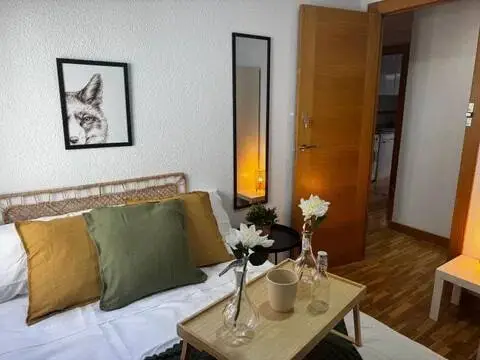 Habitación en calle de Lucano