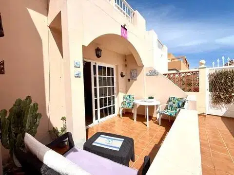 Casa en calle Alcalde Juan Évora Suárez