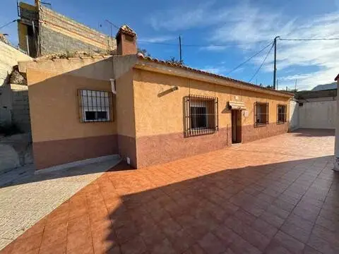 Chalet en Blanca