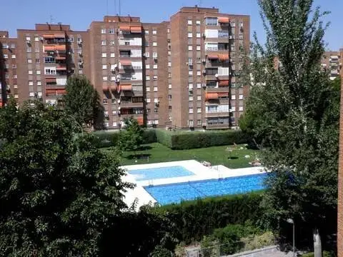 Piso en Naranjo-La Serna