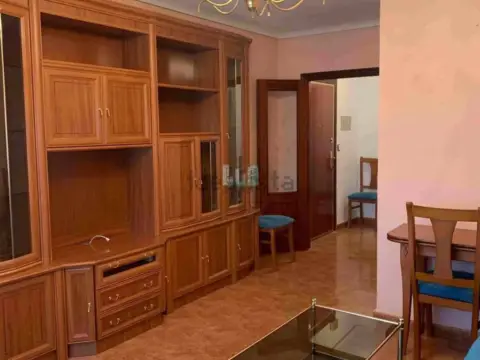 Piso en Hospital-Parque Sur