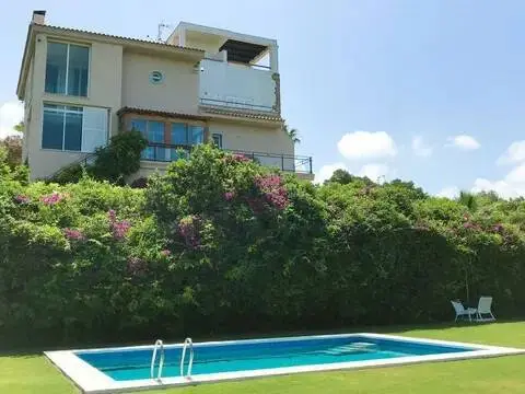 Chalet en Núcleo