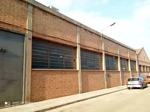 Nave industrial en Hostafrancs