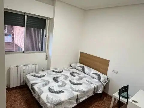 Habitación en calle del Río Torcón