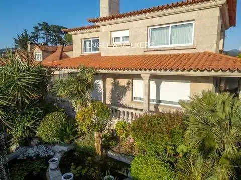 Chalet en Avenida da Praia América