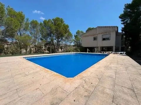 Chalet en Blanca