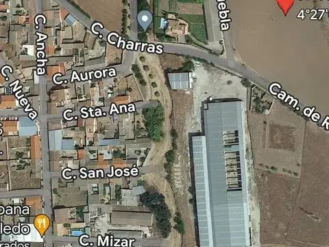 Nave industrial en calle de las Charras