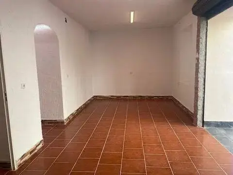 Local comercial en Arroyo de la Miel