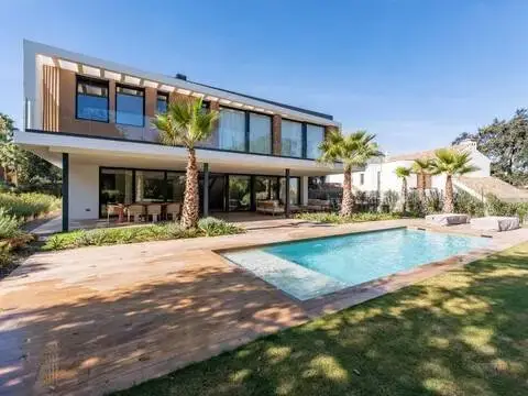 Chalet en Núcleo