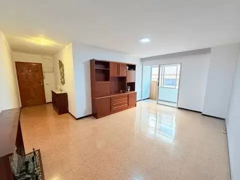 Piso en calle Alférez Quintana Suárez