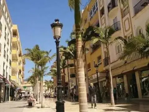 Nave industrial en Arroyo de la Miel