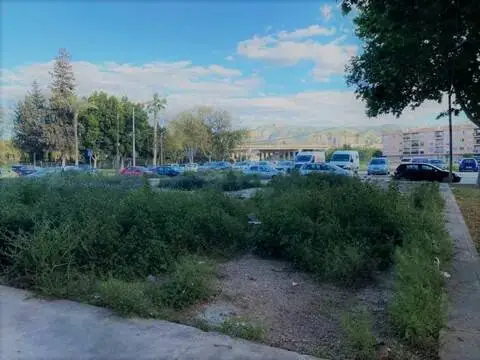 Terreno en calle Limonar