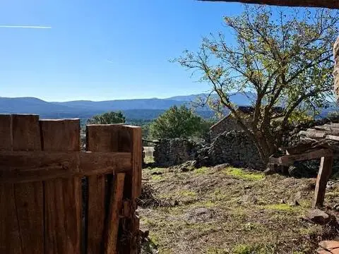 Casa rústica en Piedralaves