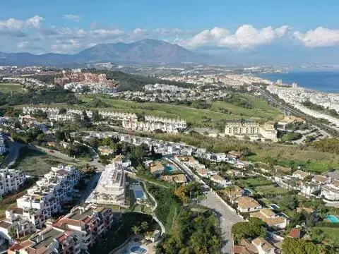Piso en Urbanización El Hacho-La Duquesa Golf