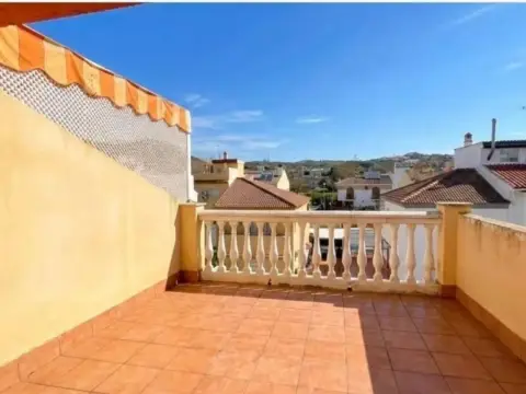 Casa adosada en Almayate