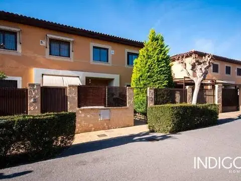 Casa adosada en Tángel