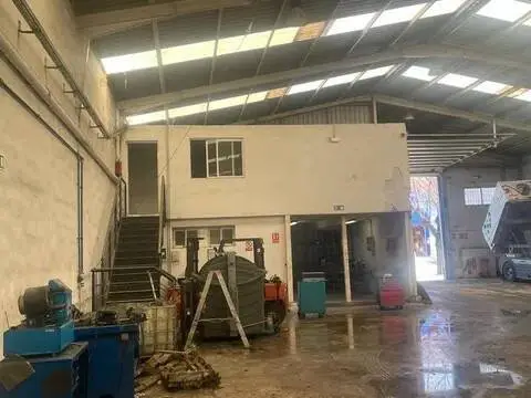 Nave industrial en Albolote