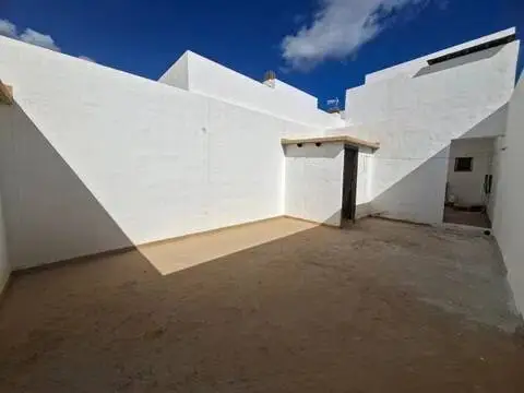 Edificio en El Charco-Las Salinas-Puerto Lajas