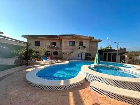 Chalet en Orihuela Pedanías