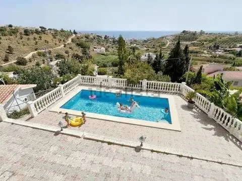 Chalet en Benajarafe