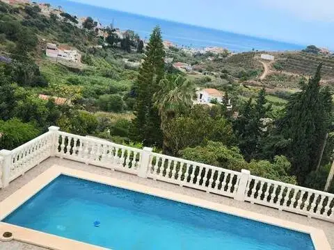 Chalet en Benajarafe