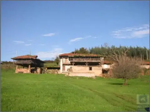 Chalet en Barrio Monte