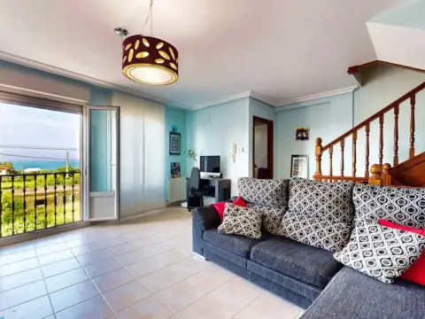 Chalet en Oriñón-Allendelagua