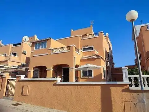 Casa en La Florida-La Chismosa-Los Altos