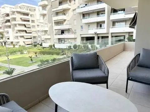 Piso en calle Torrente Ballester