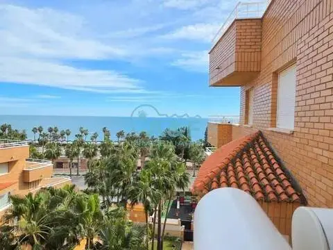 Piso en calle Amplaries