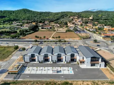 Nave industrial en Mont-Ras