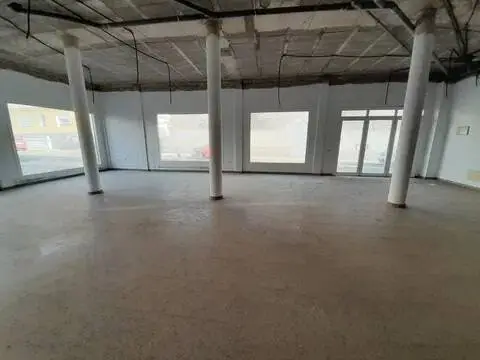 Local comercial en Buenavista-Fabelo