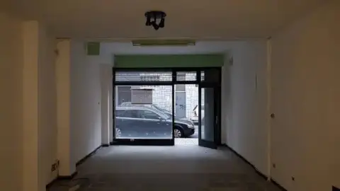 Local comercial en calle de Río Sil