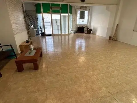 Local comercial en Poble Nou-Zona Olímpica