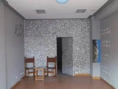 Local comercial en Salesas-Glorieta-Chinchibarra-Capuchinos